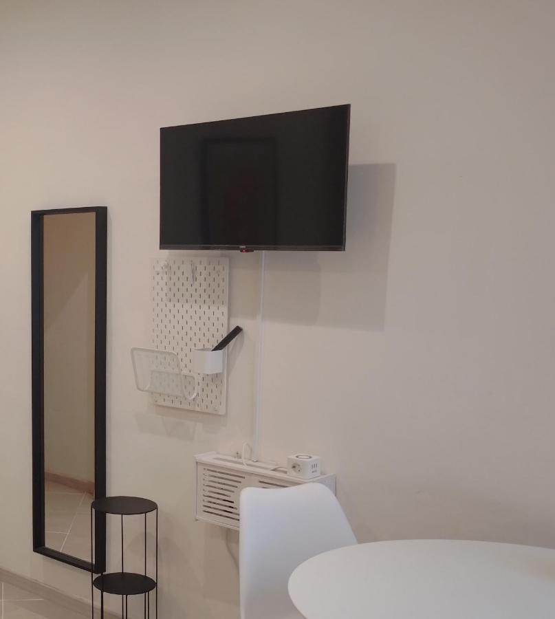 Guazzo Apartment - Self Check-In Parma Exterior foto